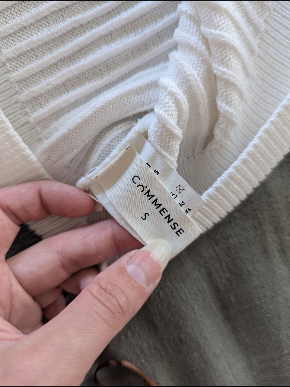 Commense White Ribbed Knit Tank Top - Picture 2 of 8